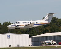 N84CA @ PTK - B200