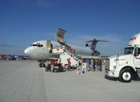 N217FE @ NTD - 1984 Boeing 727-2S2F FedEx freighter, three P&W JT8D Turbojets, experimental class - by Doug Robertson