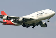 VH-OJQ @ LHR - Qantas Boeing 747 - by Bernd Karlik - VAP