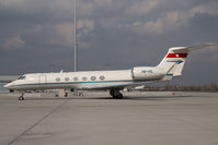 HB-IVL @ VIE - Gulfstream 5 - by Yakfreak - VAP