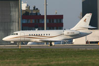 OE-HVA @ VIE - Dassault Falcon 2000