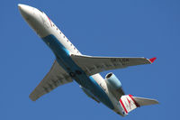 OE-LCH @ VIE - Canadair Regional Jet CRJ200LR