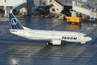 YR-BGA @ VIE - Tarom Boeing 737-300 - by Yakfreak - VAP