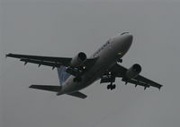 C-FDAT @ MCO - Air Transat