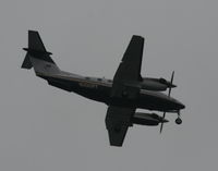 N100PY @ MCO - Beech 200