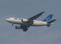 C-GTSX @ MCO - Air Transat