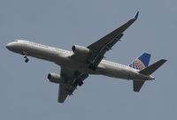 N14102 @ MCO - Continental