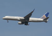 N21108 @ MCO - Continental