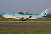 HL7607 @ LOWW - Korean Air 747-400 arriving from Seoul-Incheon. - by Stefan Rockenbauer