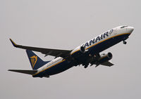 EI-DAR @ BOH - RYANAIR 737