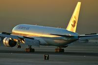 HL7575 @ KLAS - Korean Air / Boeing 777-2B5 (ER)
