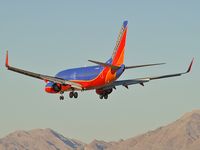 N785SW @ KLAS - Southwest Airlines / 2000 Boeing 737-7H4 - by Brad Campbell