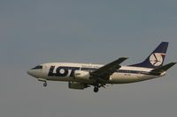 SP-LKC @ BRU - arrival of flight LO235 from WAW - by Daniel Vanderauwera