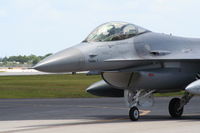 88-0398 @ LAL - F-16 - by Florida Metal