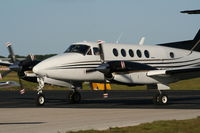 N877RC @ LAL - B200