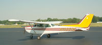 N400GE @ ESN - Taxiing out at Easton...