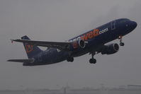 F-OHFR @ ATH - Volare Airbus 320