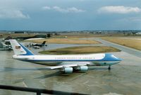 82-8000 @ CID - Air Force One taxiing for departure - by Glenn E. Chatfield