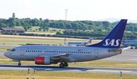 LN-RPW @ VIE - SAS  Boeing 737 landing on RWY 16 - by Dieter Klammer