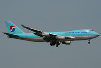 HL7601 @ VIE - Korean Air Boeing 747-400F - by Yakfreak - VAP
