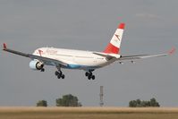 OE-LAM @ VIE - Austrian Airlines A330-200