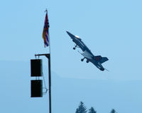 UNKNOWN @ CYXX - CF-18 Hornet @ Abbotsford Airshow - by Guy Pambrun