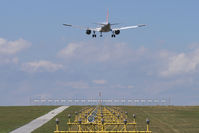 OE-LEU @ VIE - FlyNiki Airbus A320 - by Thomas Ramgraber-VAP