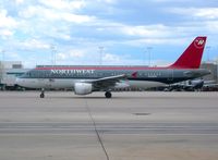 N348NW @ DEN - Northwest A320