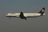 D-AIRA @ BRU - shortly before landing on rwy 25L - by Daniel Vanderauwera
