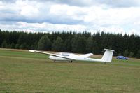 PH-697 @ DAHLEMER-B - Take off by winch - by D. Vercruysse