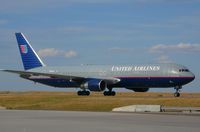 N675UA @ DEN - United Airlines 767-300. - by Francisco Undiks