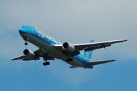 EI-DMJ @ EGCC - Globespan -Landing - by David Burrell