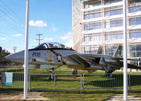 160382 @ KBFI - Grumman F-14A/Museum of Flight/Seattle. Static display at the Museum of Flight