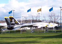 160382 @ KBFI - Grumman F-14A/Museum of Flight/Seattle. Static display at the Museum of Flight