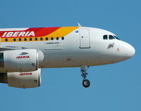 EC-KFT @ LEBL - Nutria (Otter) latest A319 delivered to Iberia (05-07-2007) - by Jorge Molina