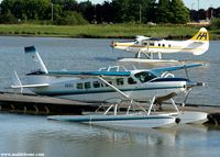 C-FJOE @ CAM9 - C-FJOE from Seair Seaplanes waiting for its passengers - DHC-3 C-FHAX from Harbour Air arrives in the background