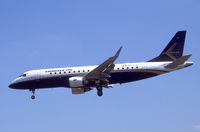 PP-XJG @ LBG - Emb175 17