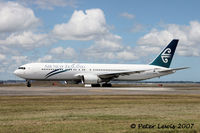 ZK-NCG @ NZAA - Air New Zealand International - by Peter Lewis