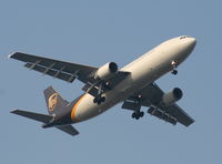 N138UP @ MCO - UPS