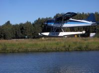 N310NR @ LHD - 1952 DeHavilland BEAVER DHC-2 MK.1, P&W R-985 450 Hp, of Trail Ridge Air, restricted class, landing - by Doug Robertson