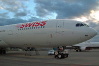 HB-JMA @ LSZH - close up cockpit - by eap_spotter