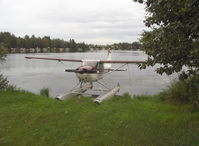 UNKNOWN @ LHD - Cessna 150 floatplane (I've gotta get a new field man! lol) - by Doug Robertson