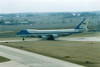 82-8000 @ CID - Air Force One turning off at the end of Runway 9 - by Glenn E. Chatfield