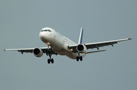 F-GTAM @ LEBL - Amazing approach to RWY 25R. - by Jorge Molina