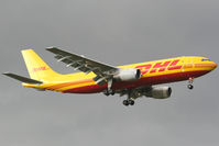 OO-DID @ EGLL - new DHL cs - by Wolfgang Kronfuss