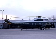 159355 @ DPA - Marine One in for a visit in Geneva, IL by President Reagan