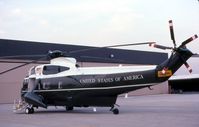 159355 @ DPA - Marine One in for a visit in Geneva, IL by President Reagan