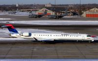 N805SK @ KMSP - Canadair Regionaljet - by Terry Fletcher