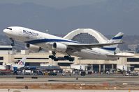 4X-ECC @ LAX - EL AL 4X-ECC climbing departing RWY 25R enroute to Tel Aviv.