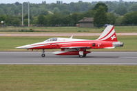 J-3091 @ FFD - Royal International Air Tattoo 2006 - by Steve Staunton